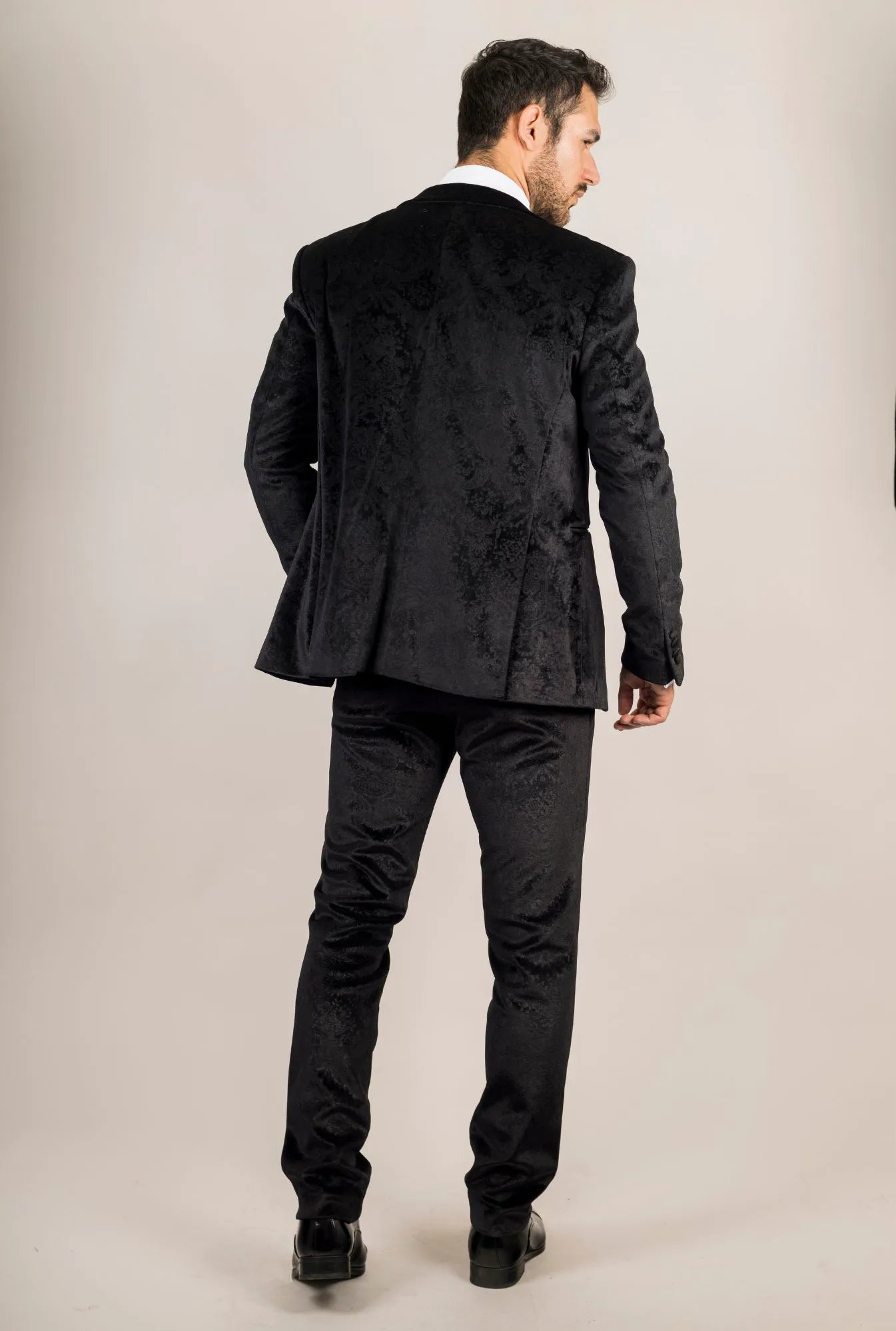 AK-26 Men's Black 3-Piece Velvet Wedding Tuxedo with Satin Lapels