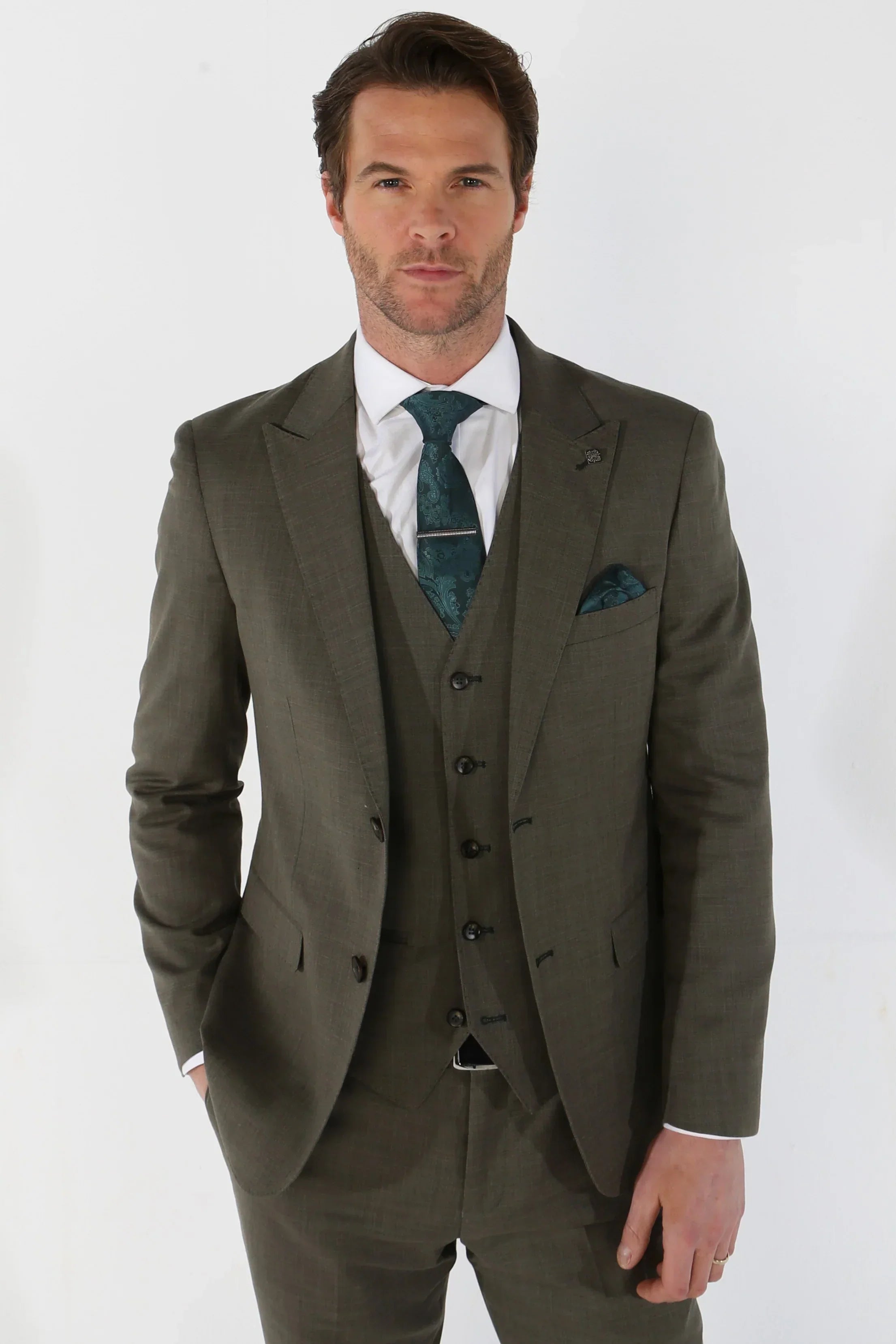 Kurt Men's Sage Green 3-Piece Tailored Fit Suit for Summer Weddings